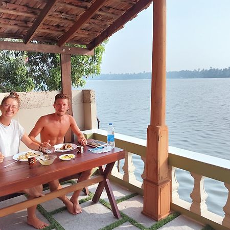 Sagar Beach Villas Home Stay Cherai Beach Ngoại thất bức ảnh